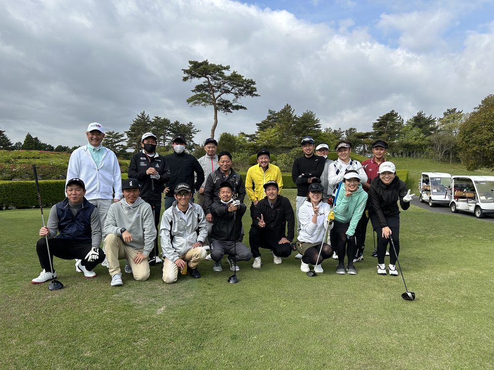 ゴルフコンペ「タイホーCup」の集合写真